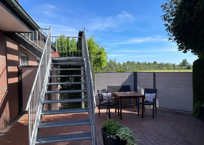 アパート Am Nordwald , *